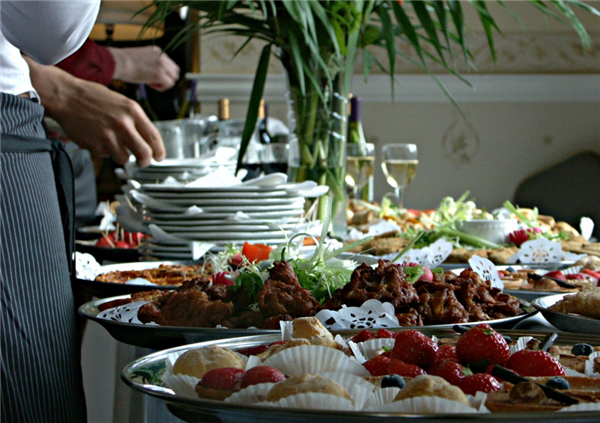 Charlie's provides Milwaukee's best catering for any occasion Cheap party catering Milwaukee